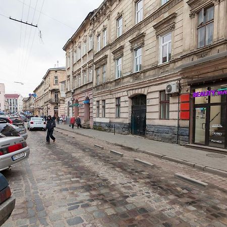Leogrand Apartments Panteleimona Kulisha 27 Lviv Buitenkant foto