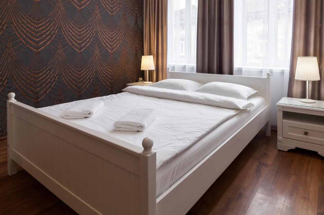 Leogrand Apartments Panteleimona Kulisha 27 Lviv Buitenkant foto